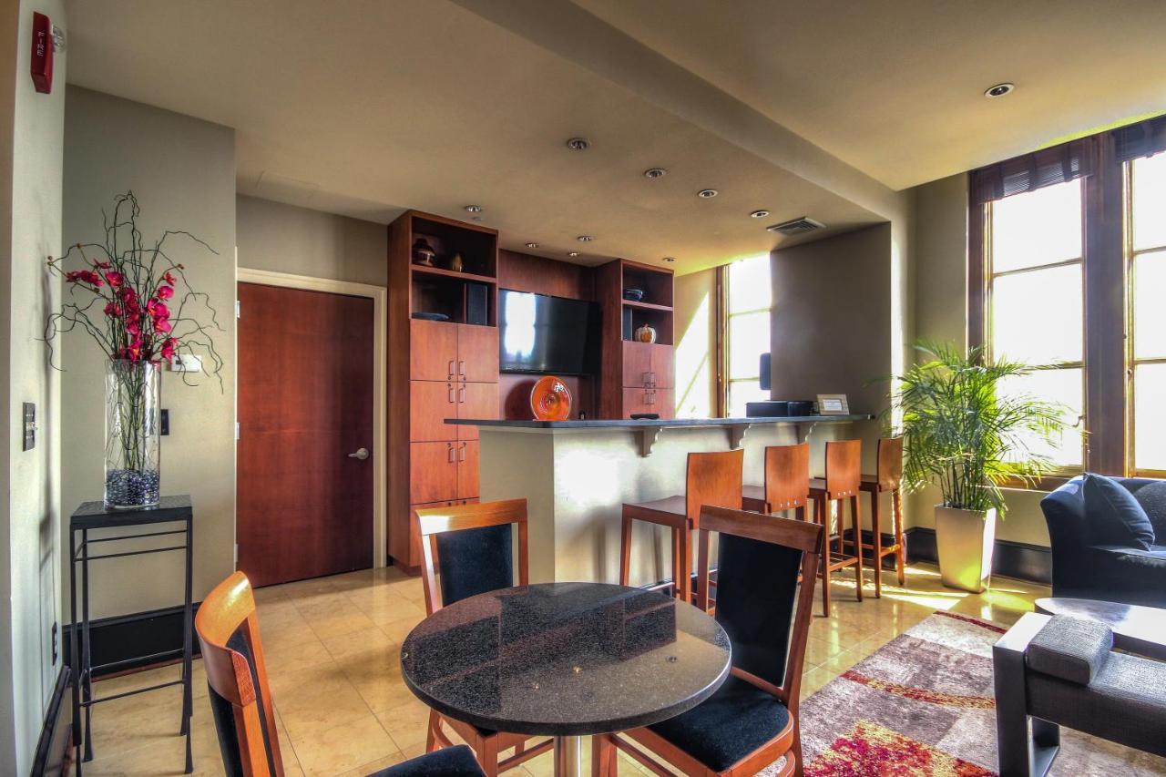 Chase Penthouse At 39 West Baltimore Inner Harbor Convention Center Free Indoor Parking One And Two Bedrooms Exterior foto