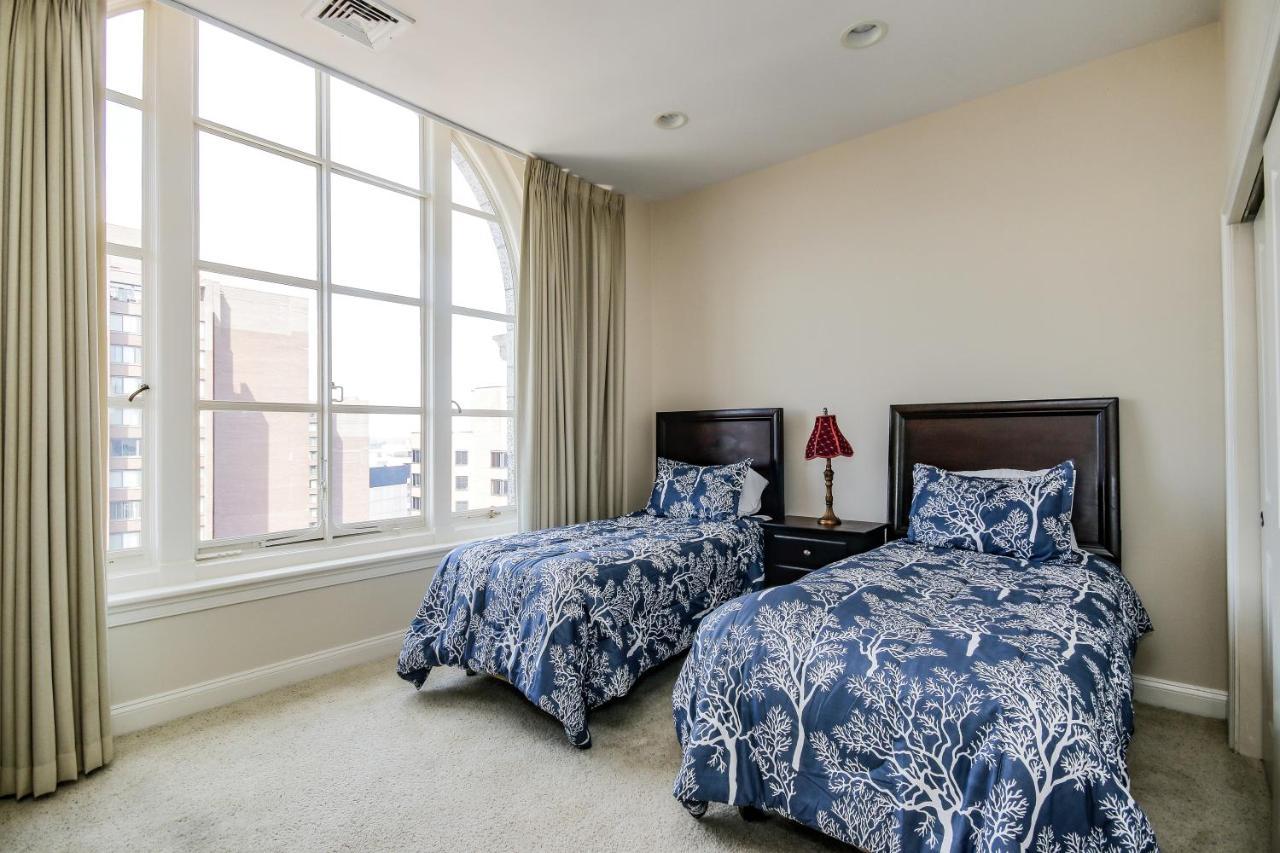 Chase Penthouse At 39 West Baltimore Inner Harbor Convention Center Free Indoor Parking One And Two Bedrooms Exterior foto