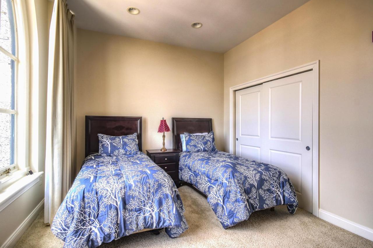 Chase Penthouse At 39 West Baltimore Inner Harbor Convention Center Free Indoor Parking One And Two Bedrooms Exterior foto